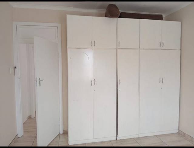 2 BEDROOM PROPERTY TO RENT IN OVERPORT